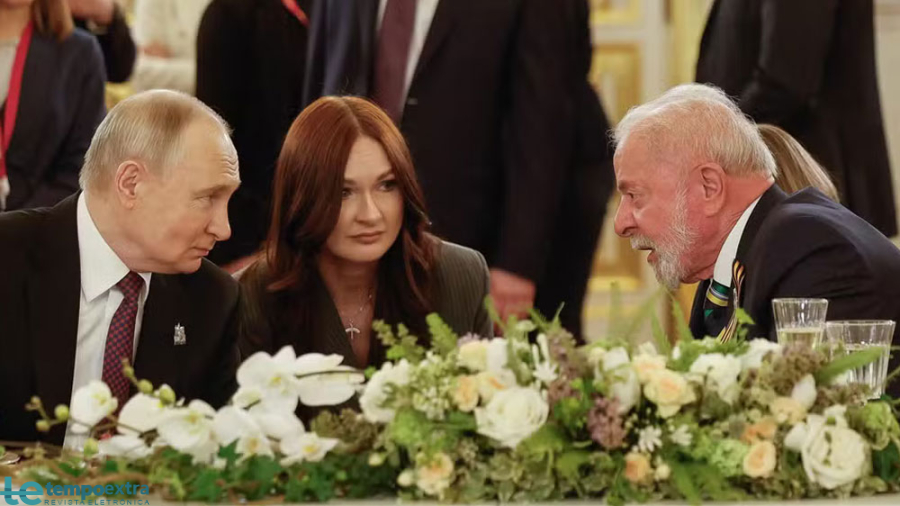 Presença de Lula ao lado de Putin no Dia da Vitória levanta críticas e gera desconforto diplomático
