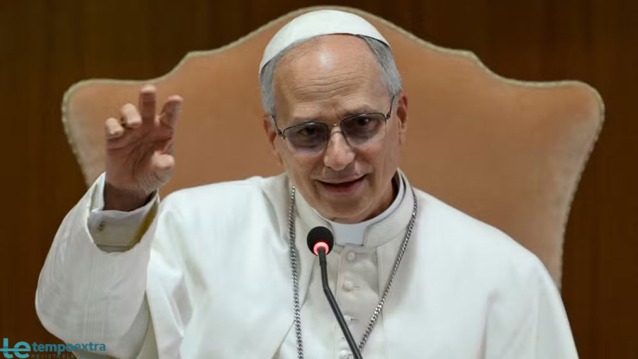 Vaticano revela brasão e assinatura oficial do Papa Leão XIV, com referências às raízes agostinianas.
