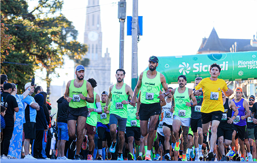 1ª Rústica de Canela reúne 500 atletas e arrecada quase 3 toneladas de alimentos