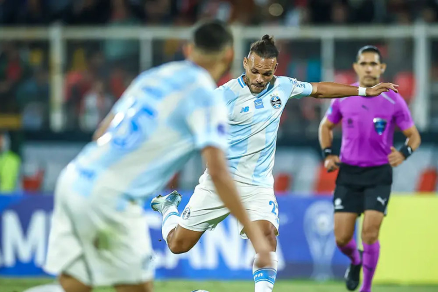 Grêmio deve ter mudanças contra o Athletico-PR no Brasileirão