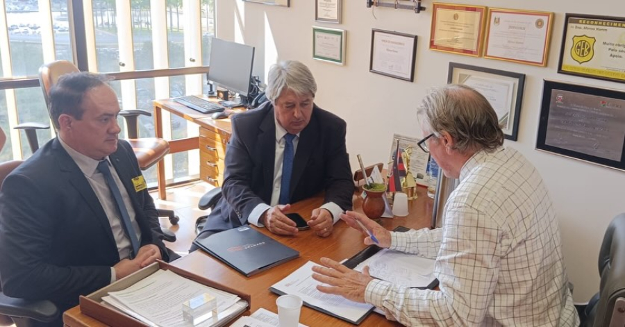 Prefeito de Gramado busca recursos em Brasília e confirma R$ 500 mil para Copa Gramado Sub-16