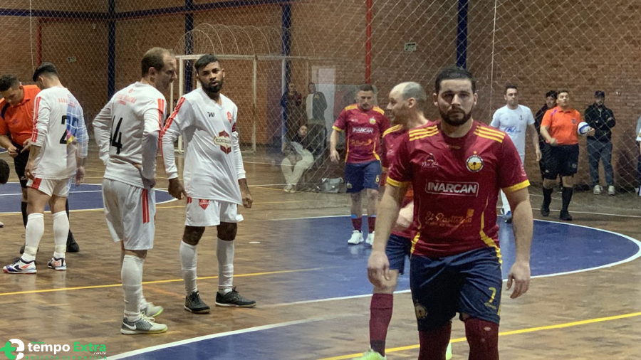 Casa Blanca e 8 e Meia avançam à final da Série Prata do futsal de Canela